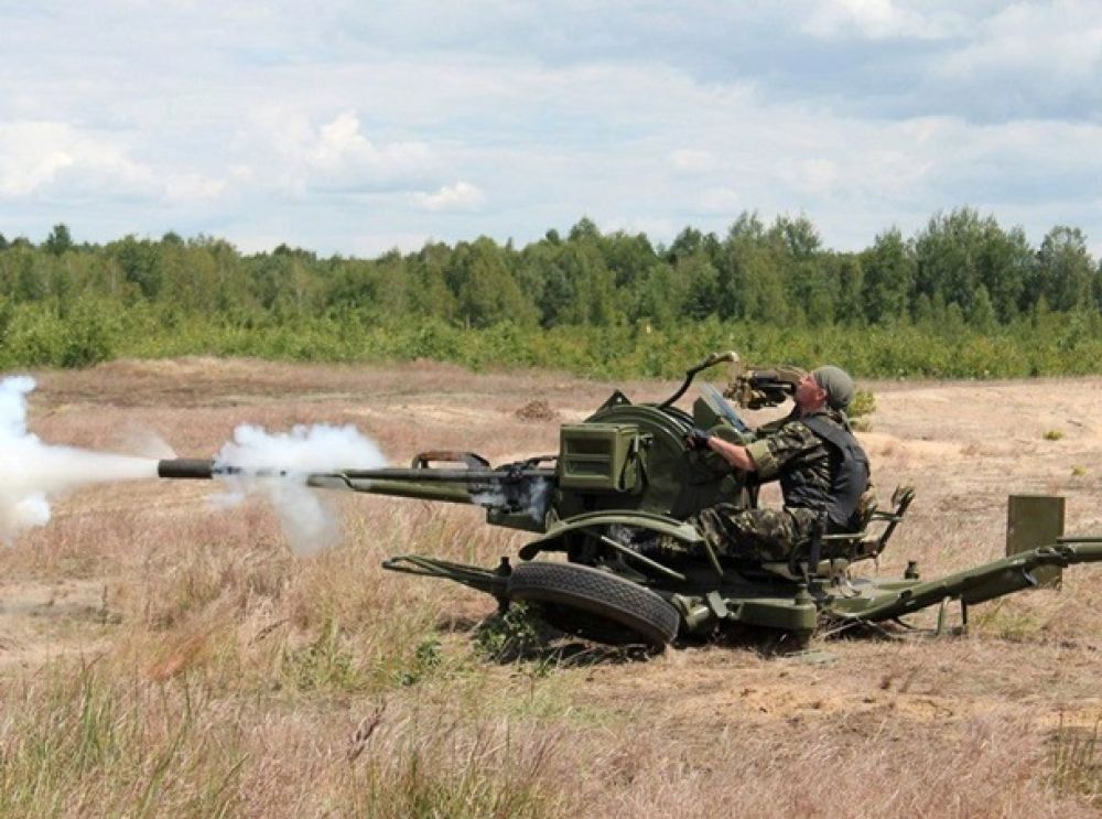 Как военные стреляют из артиллерийской установки