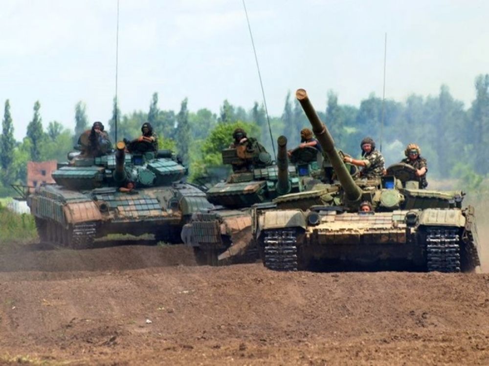 Как военные стреляют из танков Т-64