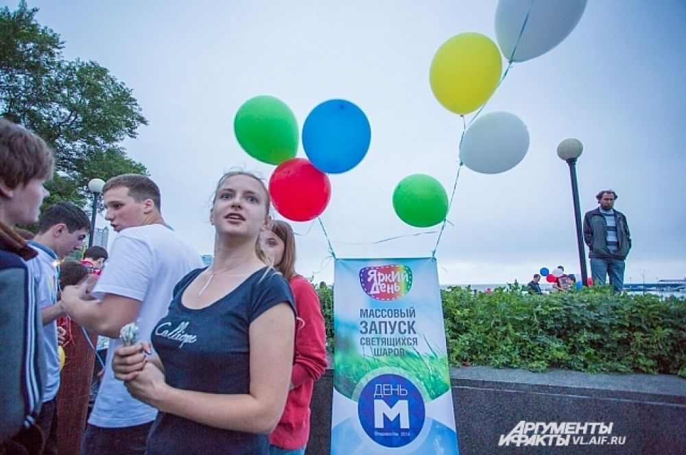 Включившийся поющий фонтан понравился многим.