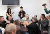 После избиения митингующими губернатор Хмельницкой ОГА прыгал в окно