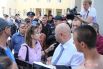 После избиения митингующими губернатор Хмельницкой ОГА прыгал в окно