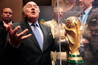 Именно Йозефа Блаттера многие считают виновником всех коррупционных скандалов, связанных с ФИФА.