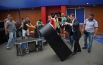 Ляшко с вилами и битой разгромил казино на Троещине в Киеве