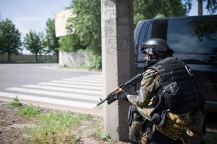 Боевик в Донецке