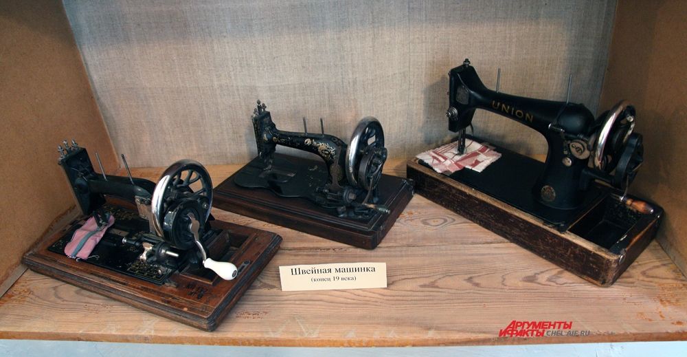 Коллекция швейных машинок 19 век