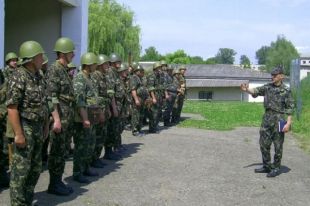 Украинские военные на Донбассе