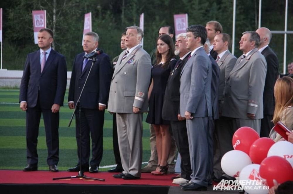 Одно из главныхх событий дня в Тынде - телемост с президентом страны, во время которого он дал официальный старт строительству БАМа 2.