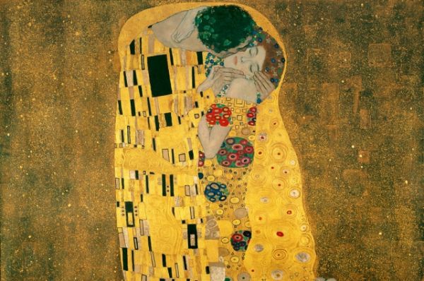 Главный и самый успешный период творчества Климта назван «золотым»: художник использовал позолоты при написании картин. «Дворец Афины» (1898), «Юдифь» (1901), «Поцелуй» (1907-1908) – самые известные работы этого периода.