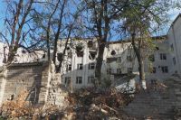 Разрушенные боевиками здания Славянска