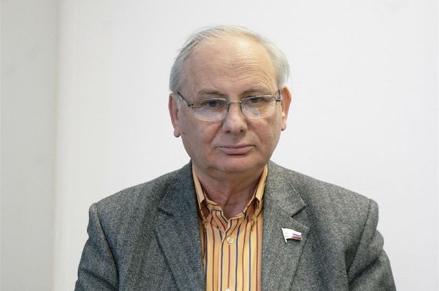 Борис Резник.