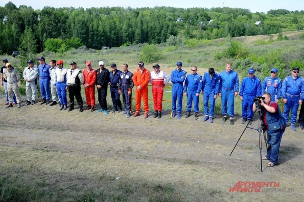 Автогонки прошли в Омске.