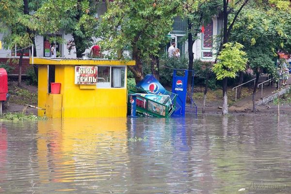 Затопленные улицы Одессы