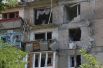 Чуть ранее пять мирных жителей погибли в результате обстрелов Луганска, состоявшихся после того, как в пятницу и субботу в городе погибли 19 человек.