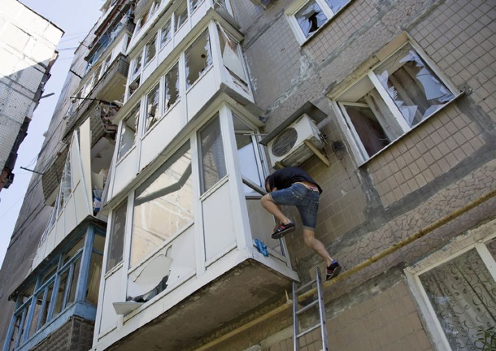 Донецк после мощного артобстрела