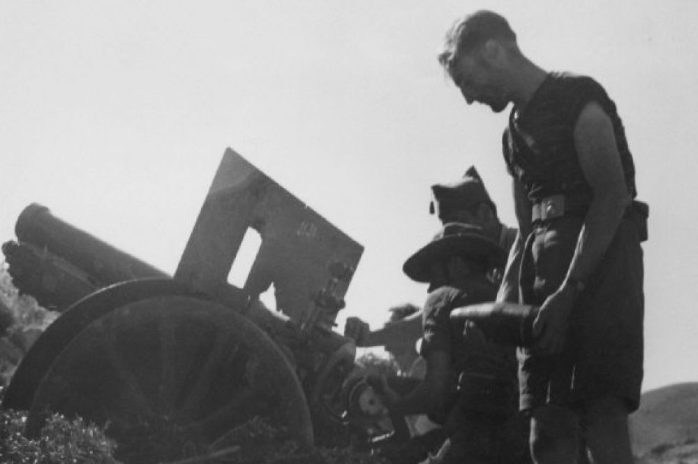Артиллерийский расчёт республиканцев, Арагон, август 1936 года.