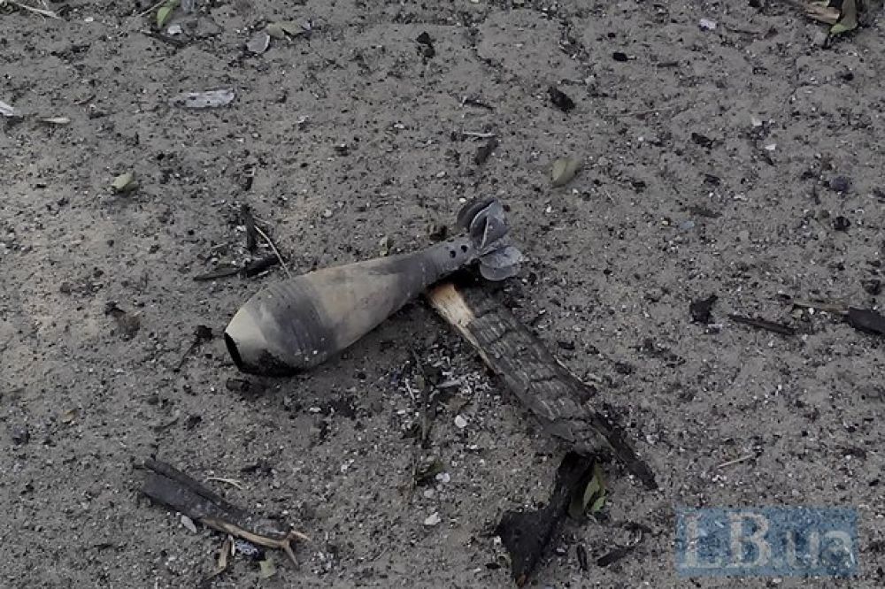 Луганский аэропорт после обстрелов