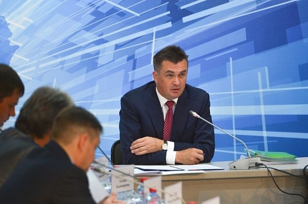 Владимир Миклушевский сообщил, что полноценное авиасообщение в регионе будет обеспечено в ближайшее время.