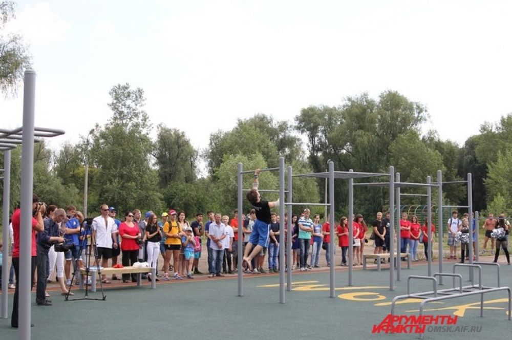 Открытие площадки для воркаута в Омске.
