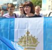 Глава города Марина Беспалова вручила путешественникам знамя на дорожку…