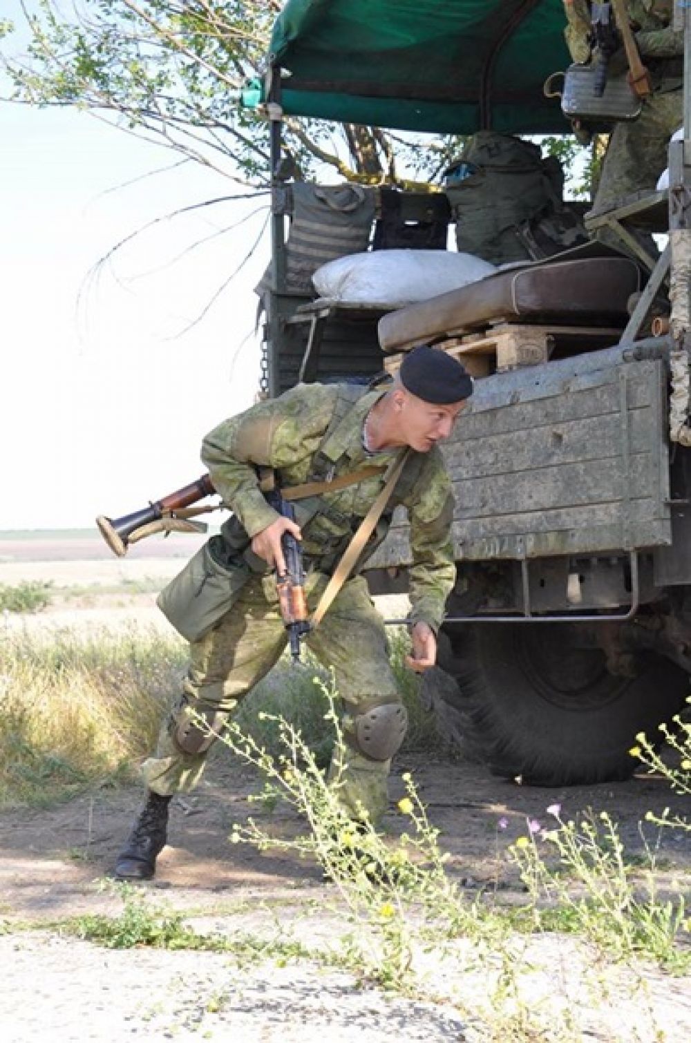 Учения морской пехоты и танковых войск на военном полигоне вблизи Болграда