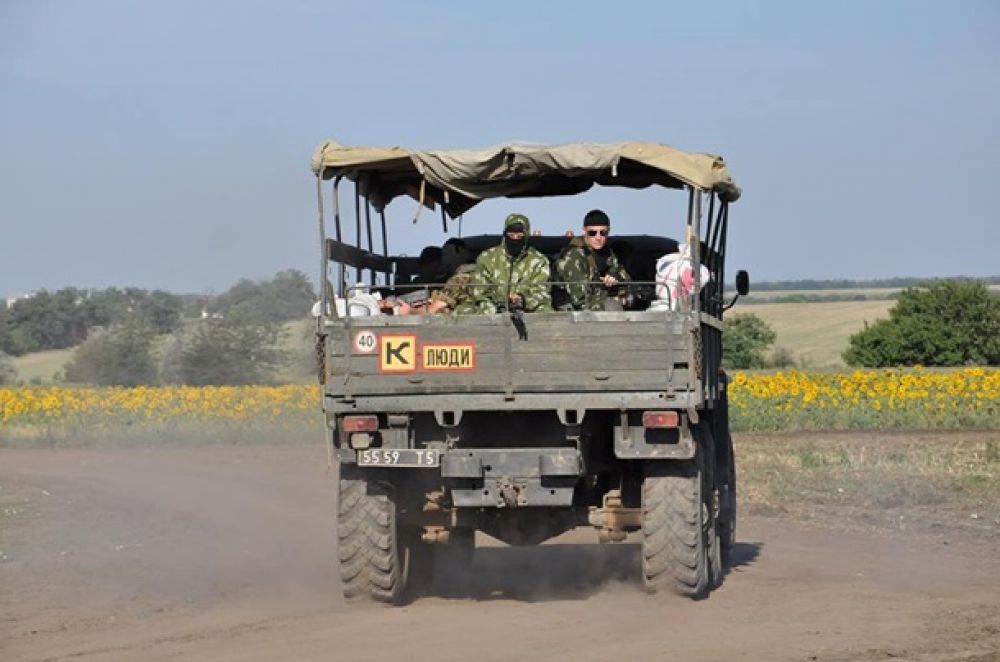 Учения морской пехоты и танковых войск на военном полигоне вблизи Болграда