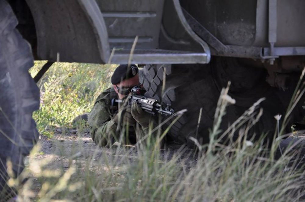 Учения морской пехоты и танковых войск на военном полигоне вблизи Болграда
