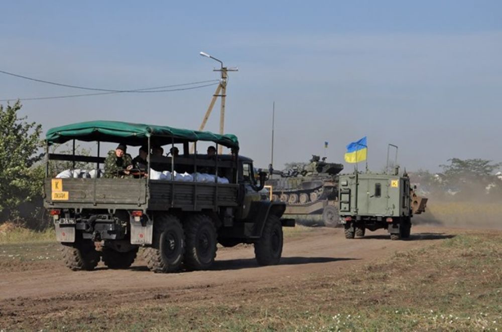 Учения морской пехоты и танковых войск на военном полигоне вблизи Болграда