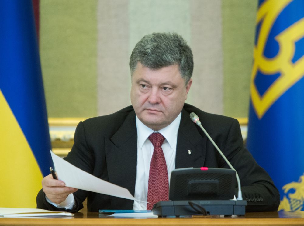 Петр Порошенко встретился с волонтерами