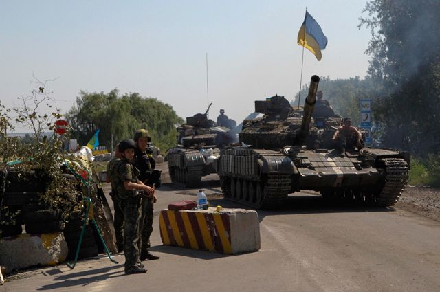 Танки армии Украины в районе Луганска.