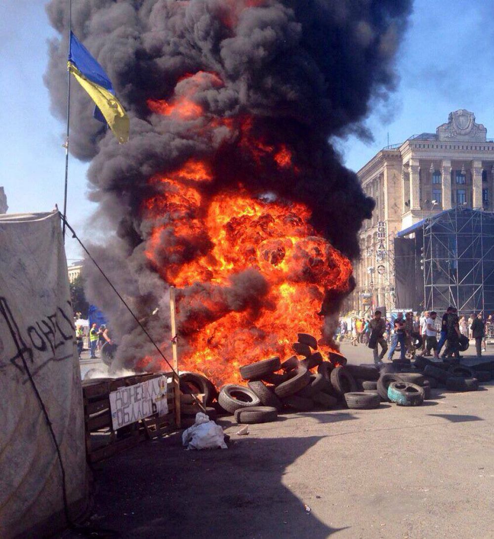 В палатках активистов Майдана нашли оружие