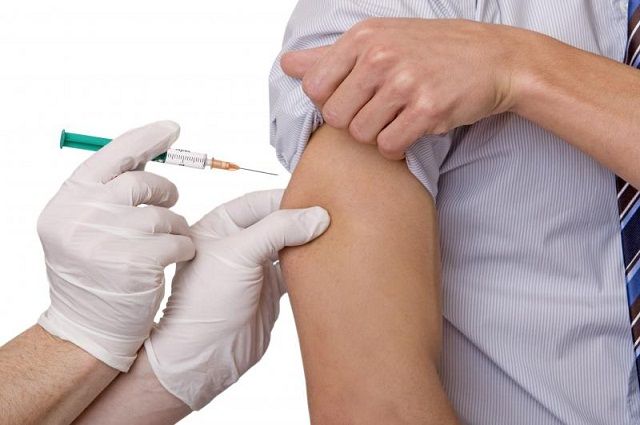 В Омскую область привезли вакцину от гриппа.