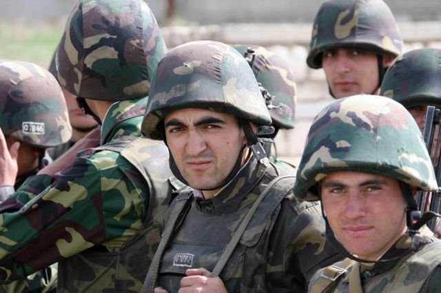 Солдаты армии Нагорного Карабаха.