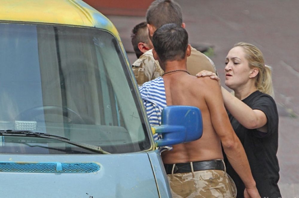 Взрыв возле Украинского дома в Киеве