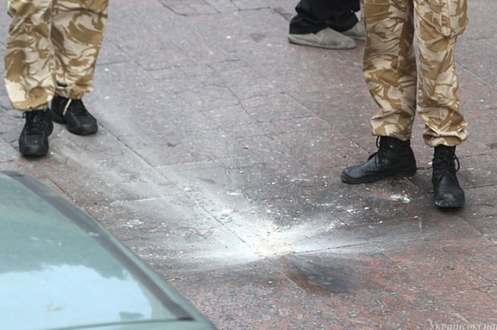 Взрыв возле Украинского дома в Киеве
