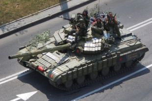 Танк в Донецке