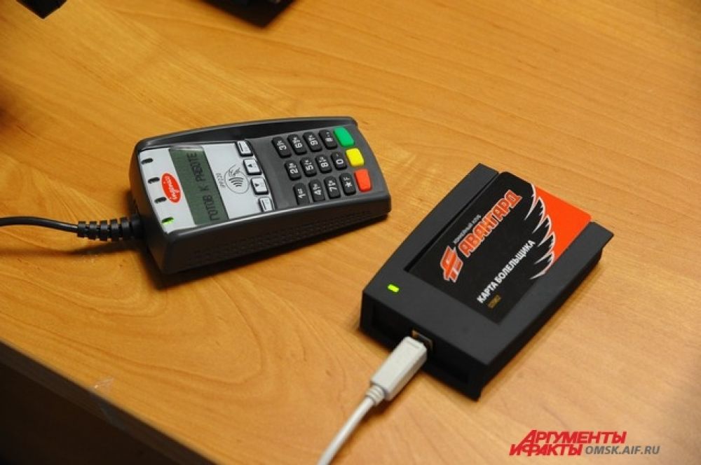 Продажа абонементов на матчи нового сезона КХЛ.