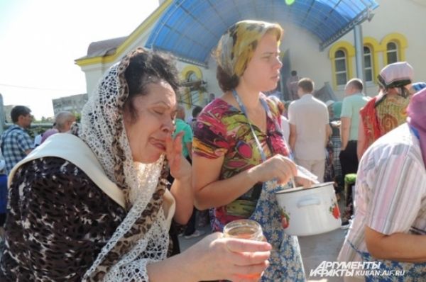 Освященный мёд необычайно вкусен.