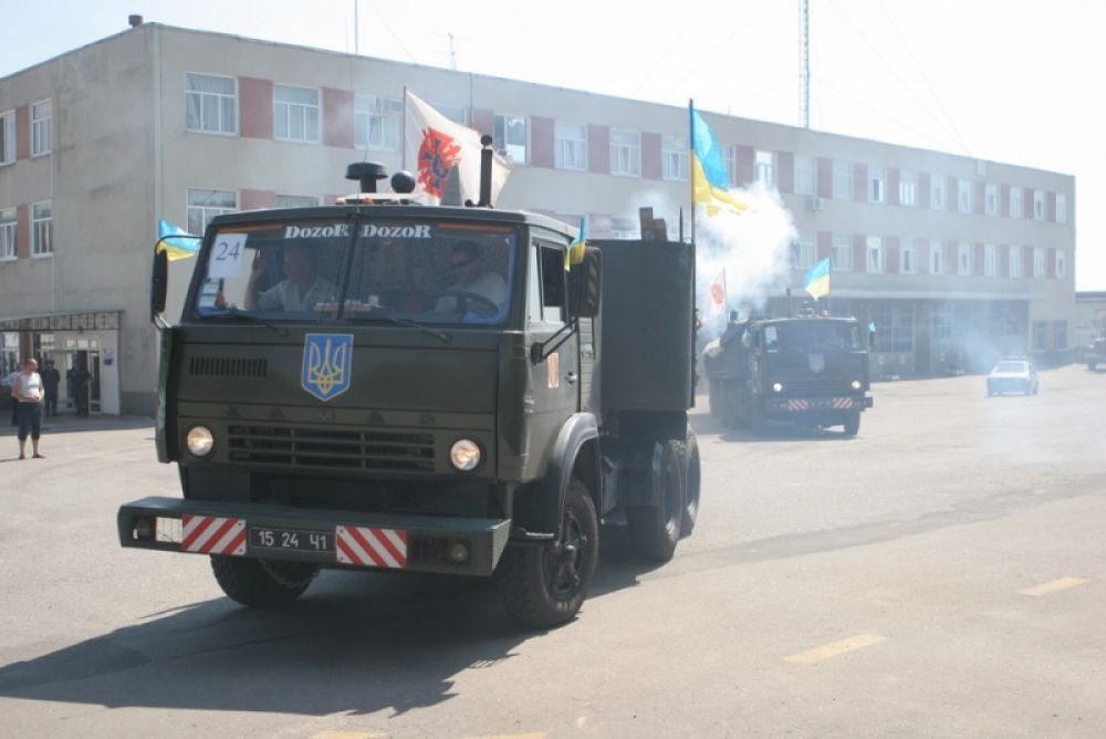 Власти Украины отправили гуманитарную помощь на Донбасс