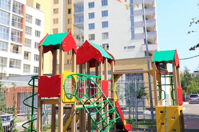 В Майкопе появилась ещё одна детская площадка | ОБЩЕСТВО: Архив | ОБЩЕСТВО  | АиФ Адыгея