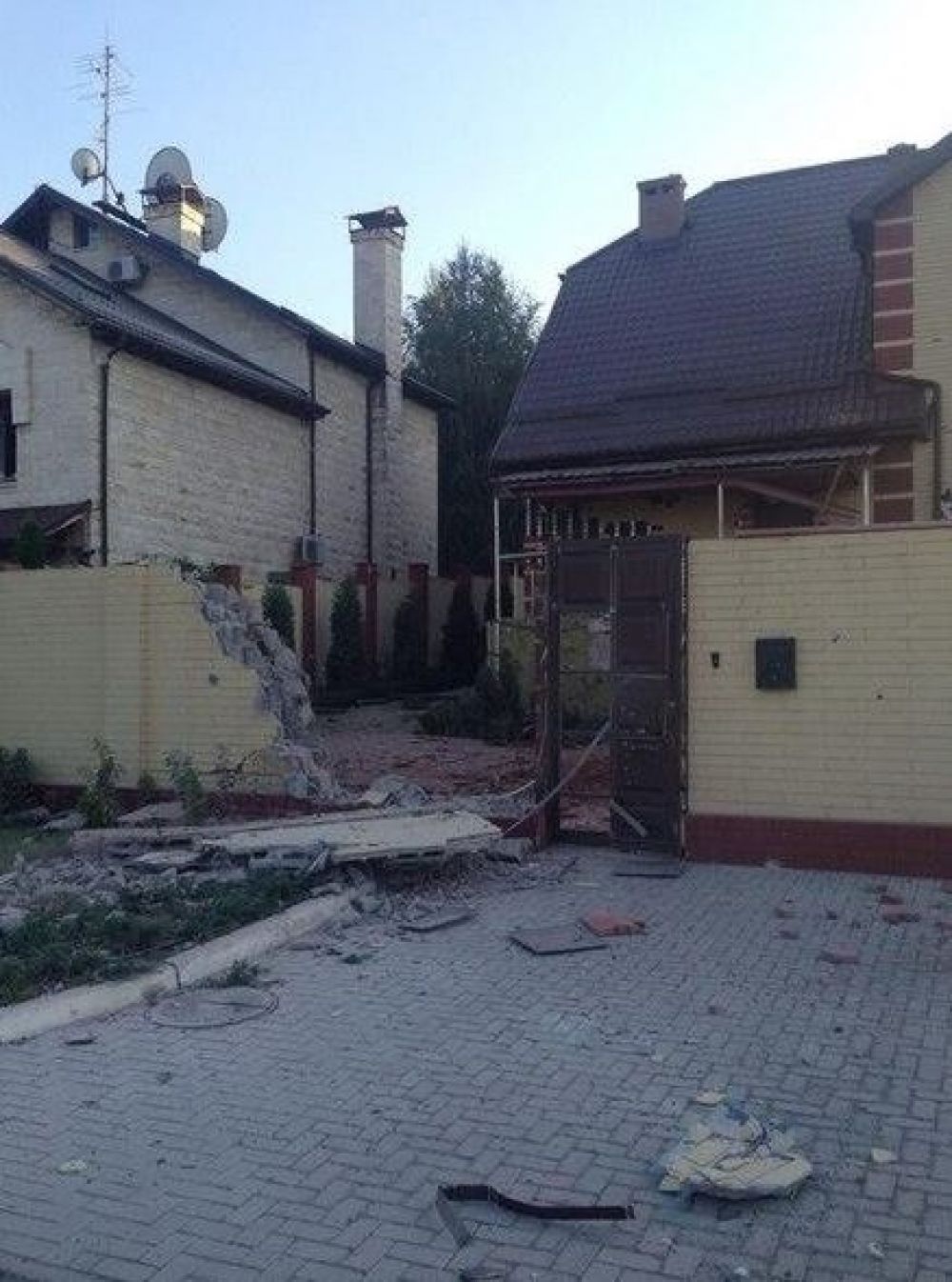 В Донецке под обстрел попали элитные дома