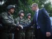 Премьер-министр Украины, Арсений Яценюк передал вооружение для сил АТО