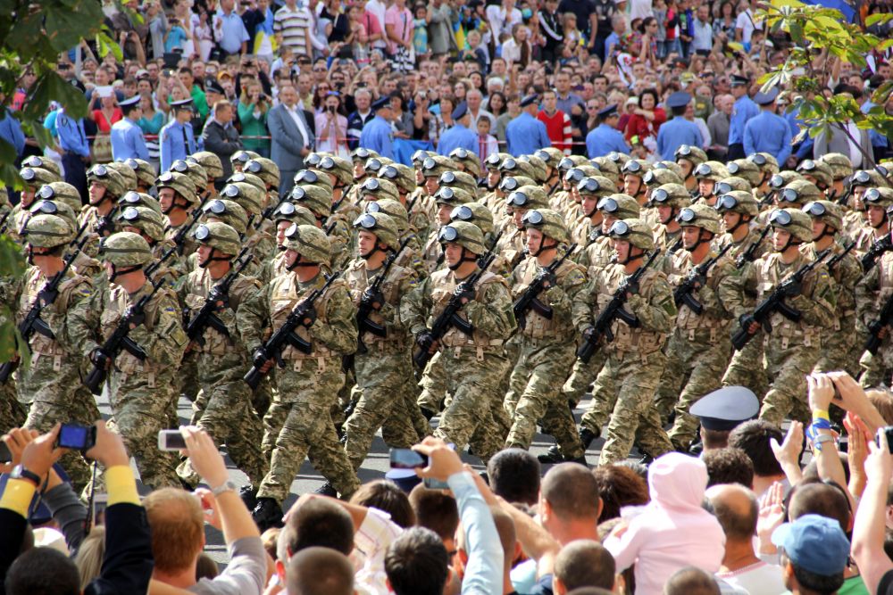 Военный парад ко Дню Независимости Украины в Киеве