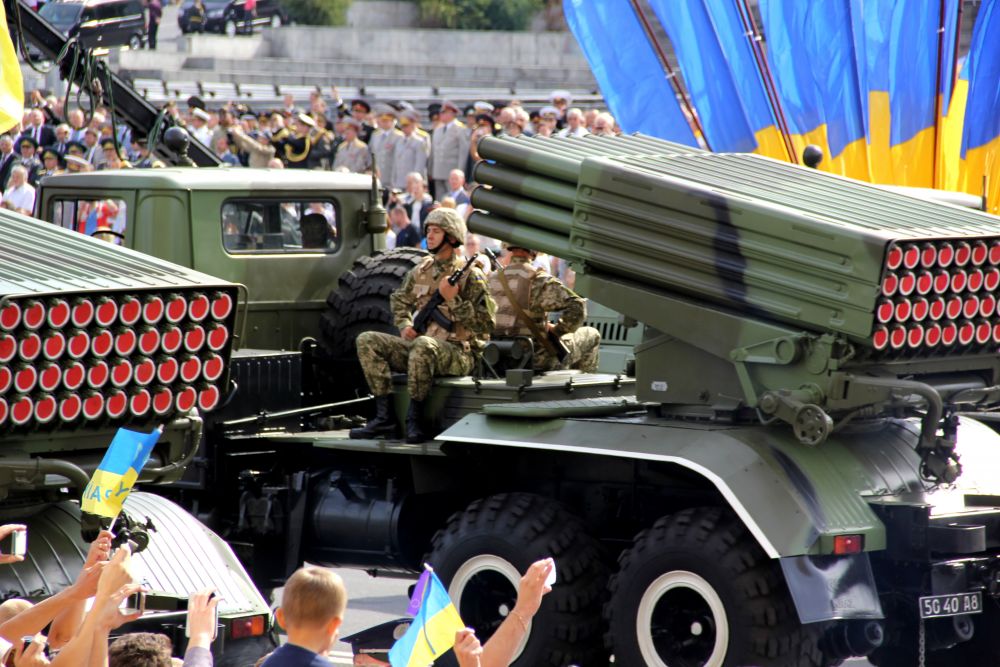 Военный парад ко Дню Независимости Украины в Киеве