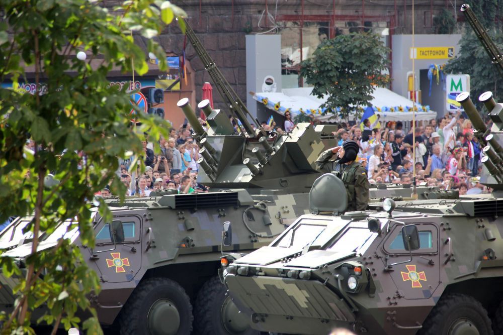 Военный парад ко Дню Независимости Украины в Киеве