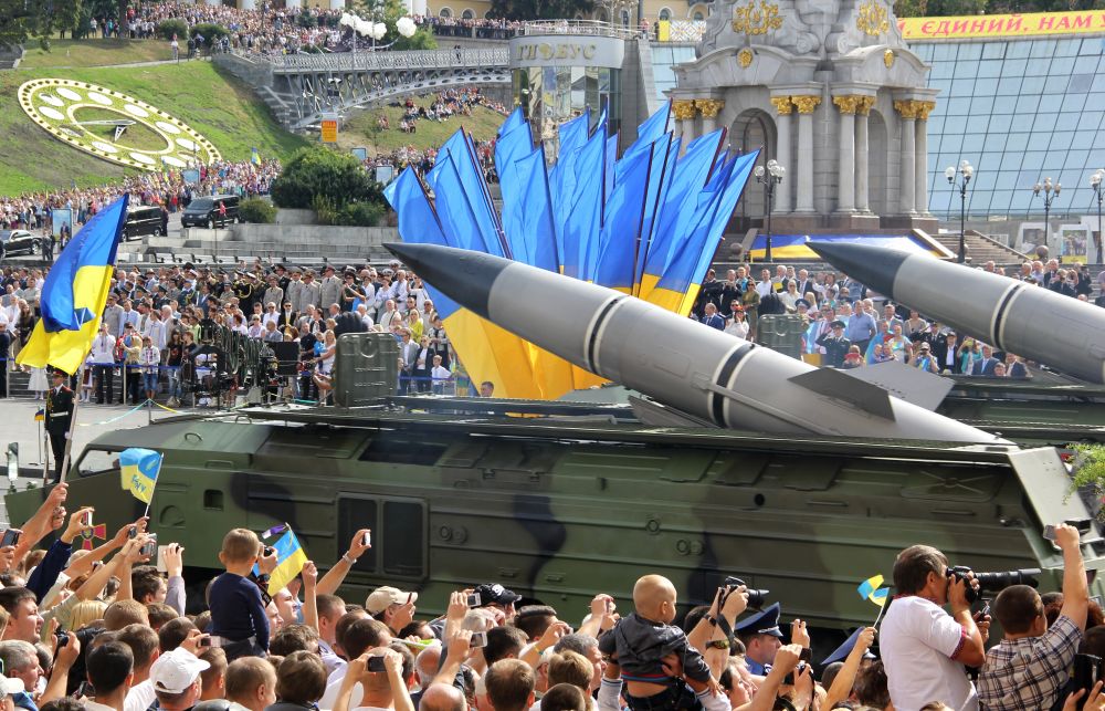 Военный парад ко Дню Независимости Украины в Киеве