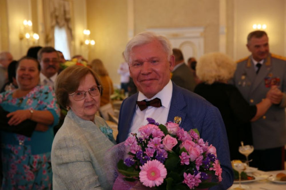 Народный поэт Татарстана Ренат Харис и его супруга Лилия Идиатулловна.