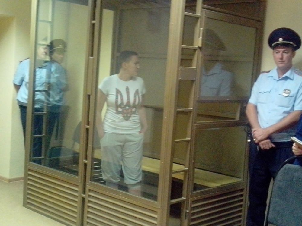 Летчица Надежда Савченко в суде РФ