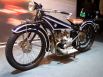 Компания BMW выпустила свой первый мотоцикл в 1923 году. Мотор мощностью 6 л.с. позволял железному коню разгоняться до 100 км/ч.