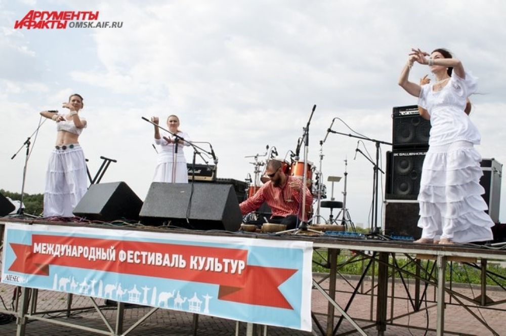 Международный фестиваль культур в Омске.
