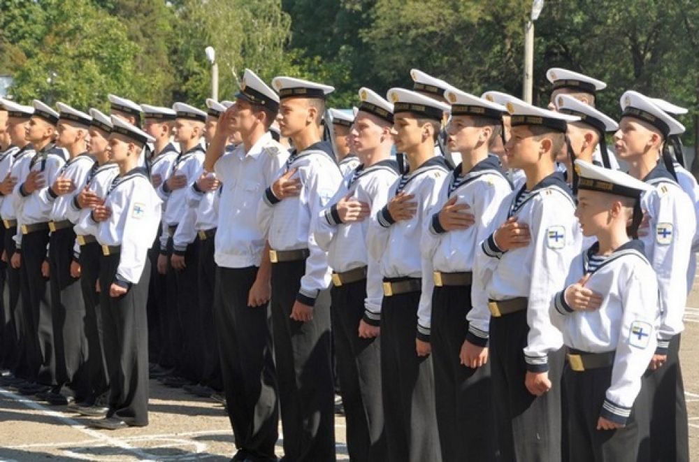 Первокурсники военно-морского лицея